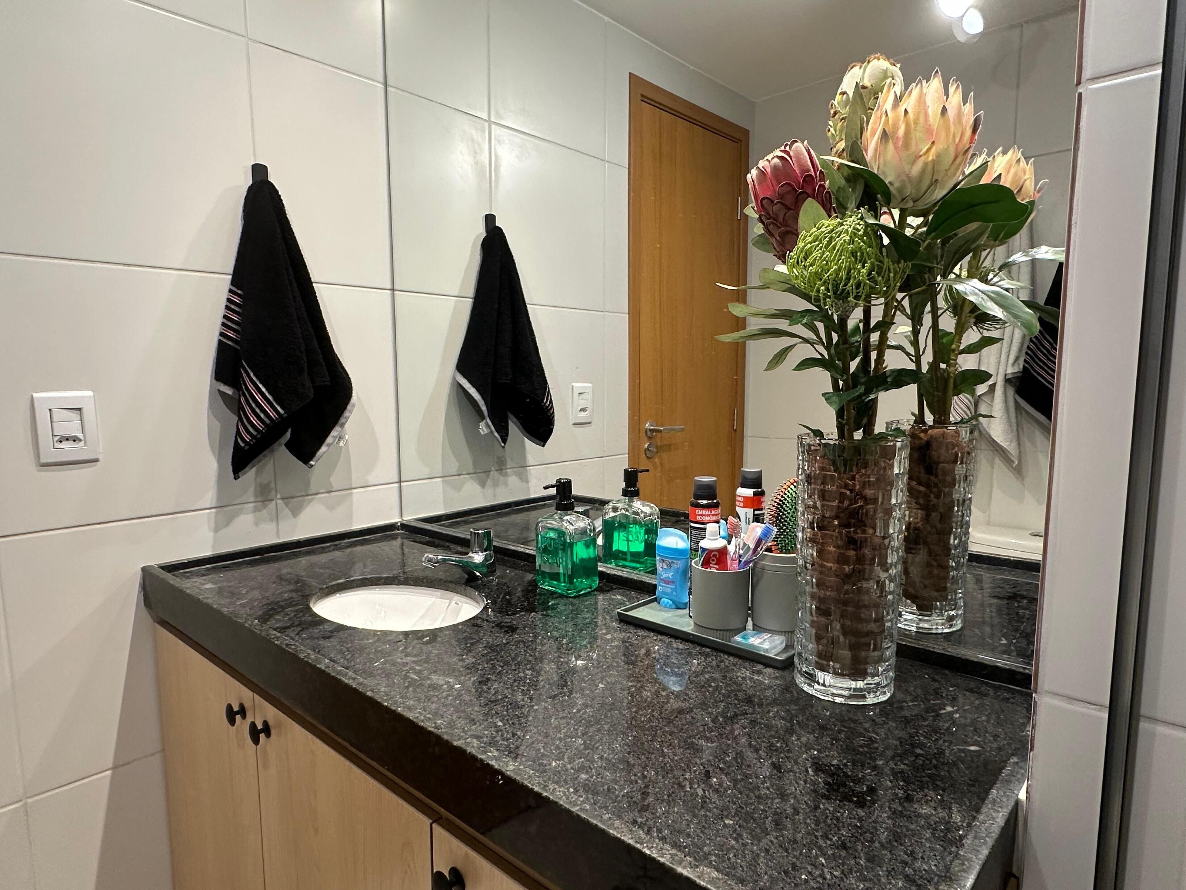 Family Studio, 1 Bedroom, Lanai, Garden View | Bathroom | Shower, towels, toilet paper