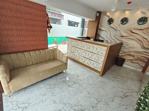 Reception - Hotel Manthan Stays (Navi Mumbai)