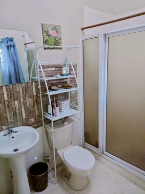 Bathroom - Doug Manor 2bedroom Aprt Flat1 (Portmore)