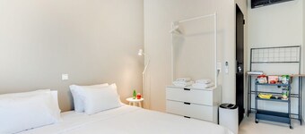 Astra Beach Studio 1