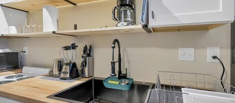 Huntsville Studio Modern Retreat Near Downtown