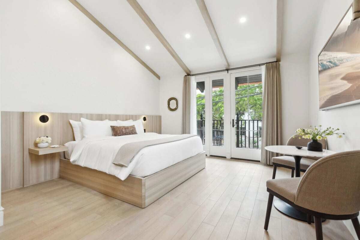 熨斗/熨衣板、旅行婴儿床、WiFi、床单