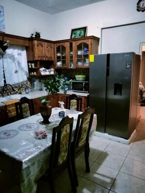 Apartment, 2 Schlafzimmer, barrierefrei, Raucher | Esszimmer