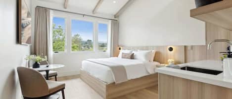 Iron/ironing board, travel crib, WiFi, bed sheets