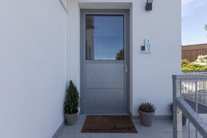 Entrée de l’hébergement