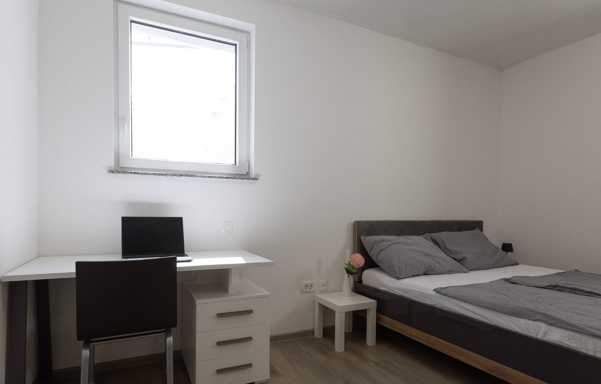Basement Double Room with Private Bathroom