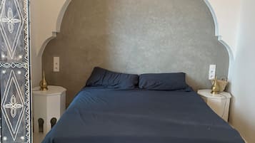 4 bedrooms, WiFi, bed sheets