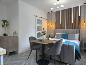 1 chambre, fer et planche Ă repasser, Wi-Fi