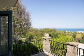 House - Historic Railway Home - Selsey Seafront (Chichester)