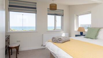 3 bedrooms, Internet