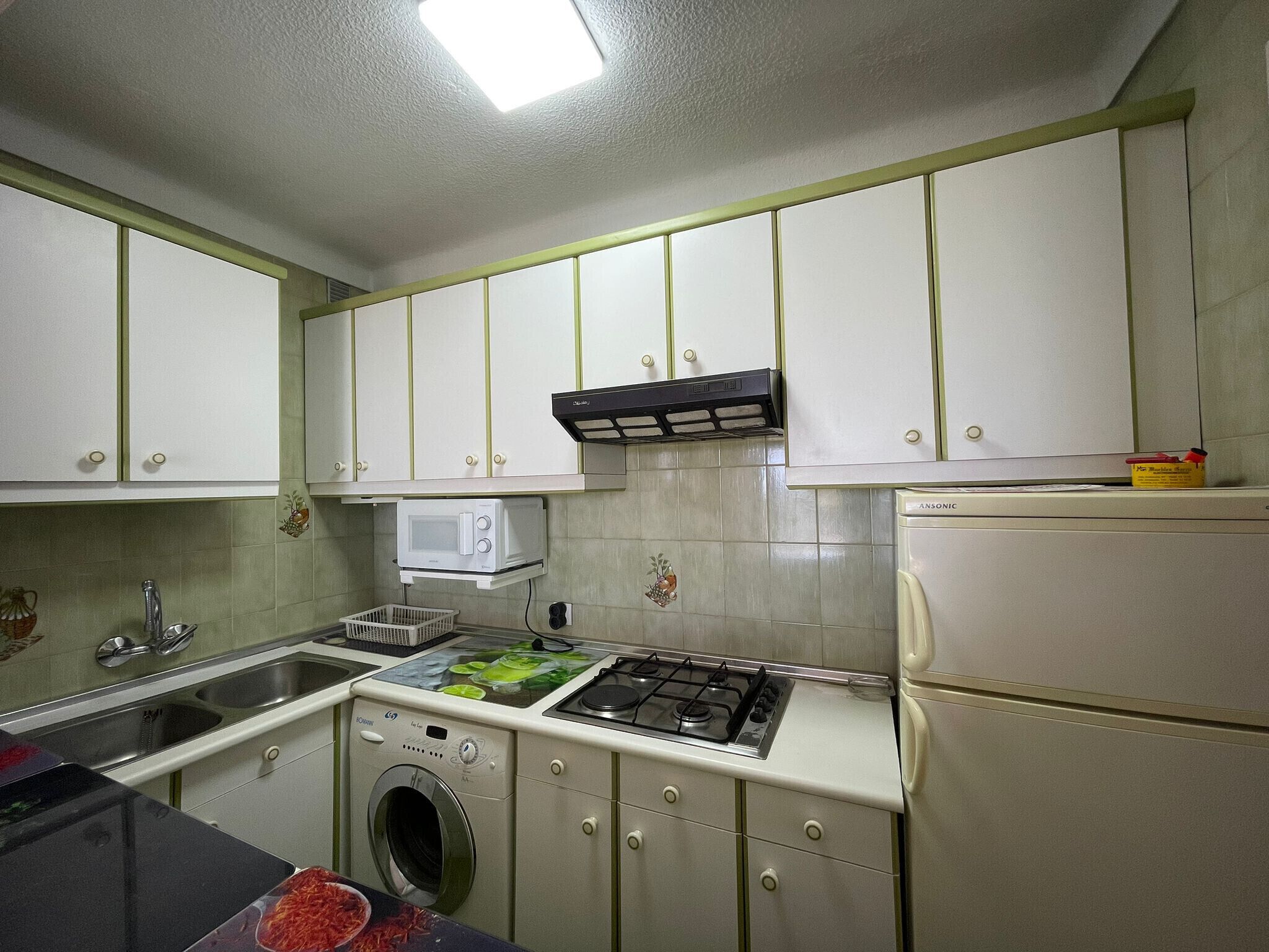 Fridge, microwave, oven, coffee/tea maker