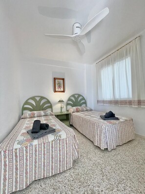 2 Schlafzimmer, Bügeleisen/Bügelbrett, kostenloses WLAN, Bettwäsche