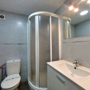 Shower, towels - TERRASOL PLAZAMAR 4-9 (Torre del Mar)