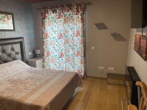 3 soverom, strykejern/-brett, wi-fi (inkludert) og sengetøy