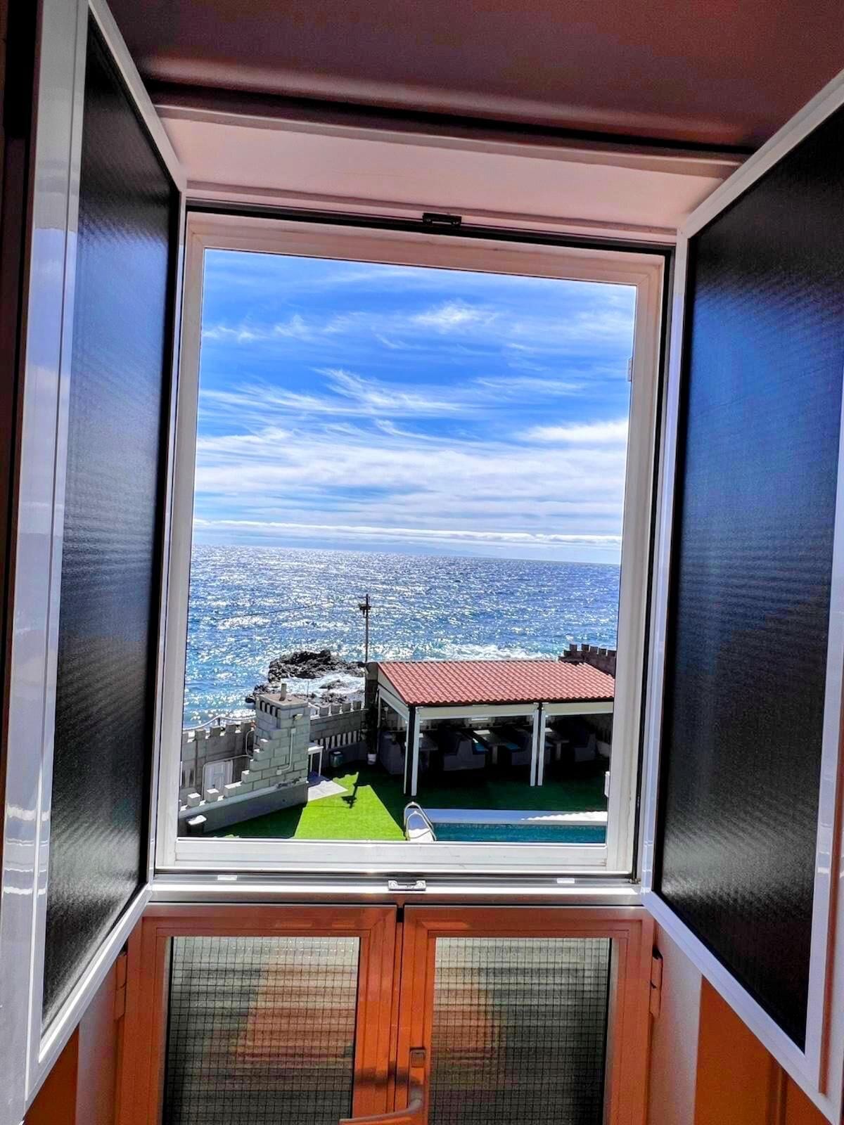 Standard Shared Dormitory, Shared Bathroom, Beach View