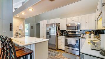 Rumah (4 Bedrooms) | Interior