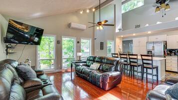 Rumah (4 Bedrooms) | Bagian depan properti