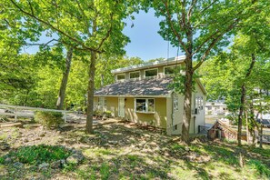 House (5 Bedrooms) | Interior - Private Dock + Lake View: Spacious Ozarks Retreat (Osage Beach)