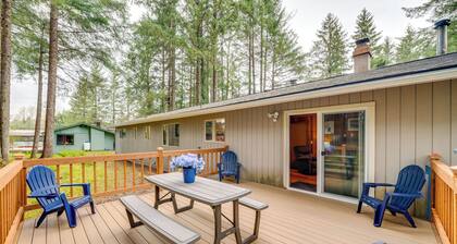 2 Mi to Mendenhall Glacier: Forest-view Sanctuary!
