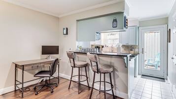 Apartamento (2 Bedrooms) | Parte interna