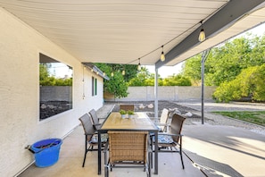 House (3 Bedrooms) | Interior - Southwest Getaway w/ Fenced Yard in Chandler! (Chandler)