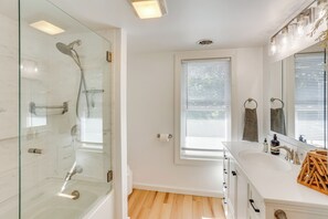 House (4 Bedrooms) | Interior - Steps to Susquehanna River: Hot Tub Hideaway! (Dauphin)