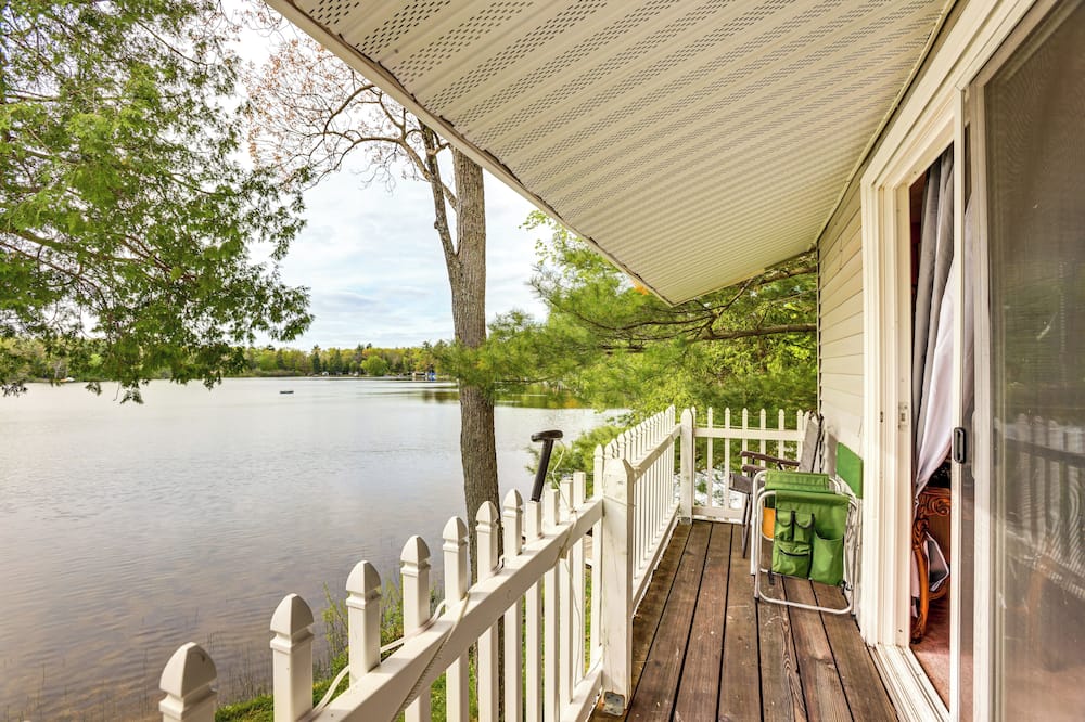Lakefront Group Getaway w/ Dock in Baldwin! - Lake County, MI