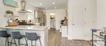 เดินไปยังดาวน์ทาวน์ & ทะเลสาบเซเนกา: รีทรีตปรับปรุงใหม่!