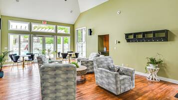 Apartment (0 Bedroom) | Interior