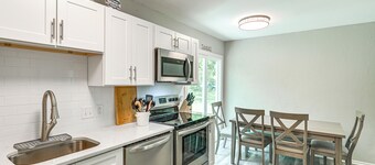 2 Mi to Dtwn: Family Home in Warsaw!