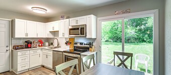 2 Mi to Dtwn: Family Home in Warsaw!