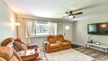 House (3 Bedrooms) | Front of property