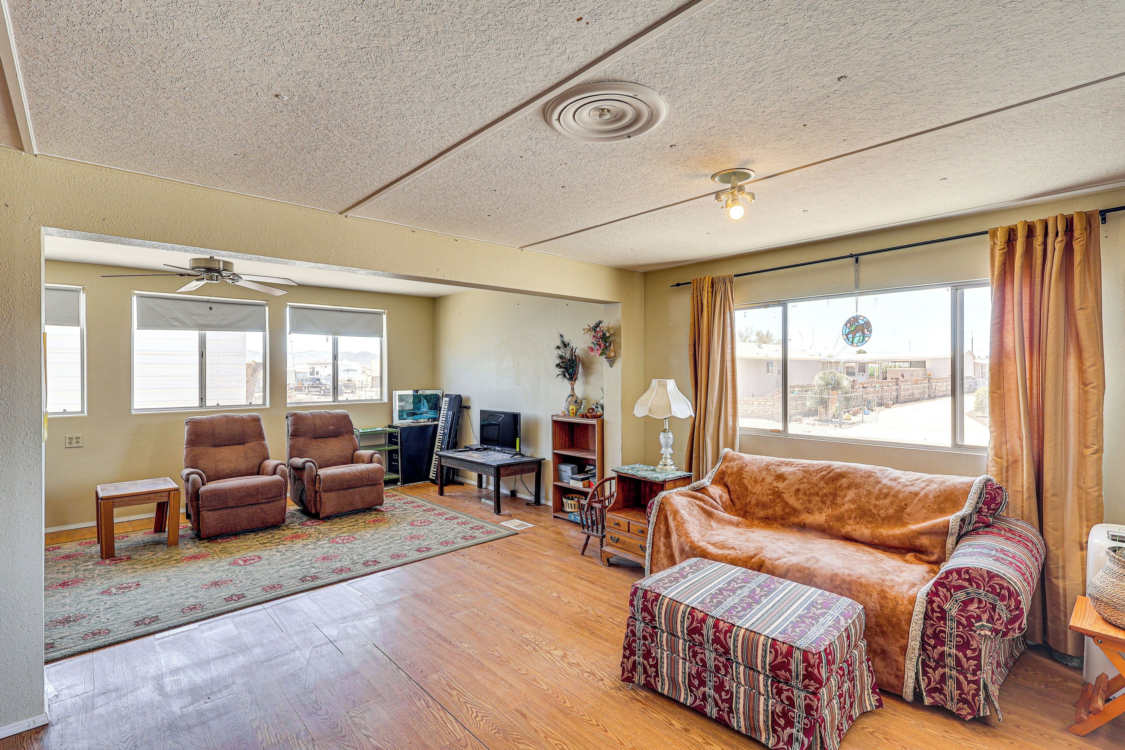 المنشأة من الداخل