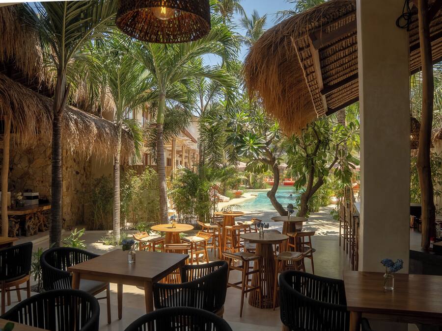 Poolside bar
