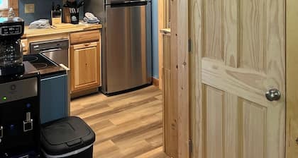 Clinch Mountain Reserve Cabins #2 & #3. 2-Cabin getaway near Rogersville, TN.