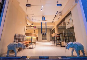 Restaurant -  Indie Stays Studio Kharadi (Pune)