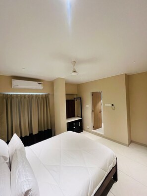 Chambre Deluxe, 1 lit double, vue ville