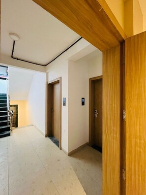 Coffres-forts dans les chambres, bureau