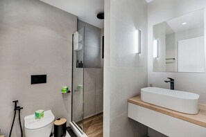 Apartment, 2 Bedrooms, Kitchen, City View | Bathroom | Shower, free toiletries, hair dryer, towels - Bask - Chic 2 Bedroom Apt in Athens (Athens)