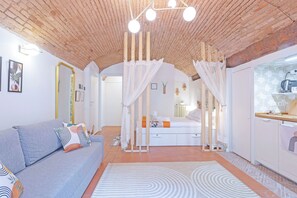 1 chambre, fer et planche à repasser, Wi-Fi, draps fournis