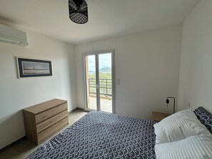 1 Schlafzimmer, Bügeleisen/Bügelbrett, Bettwäsche
