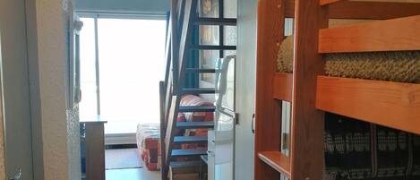 1 Schlafzimmer, Bügeleisen/Bügelbrett