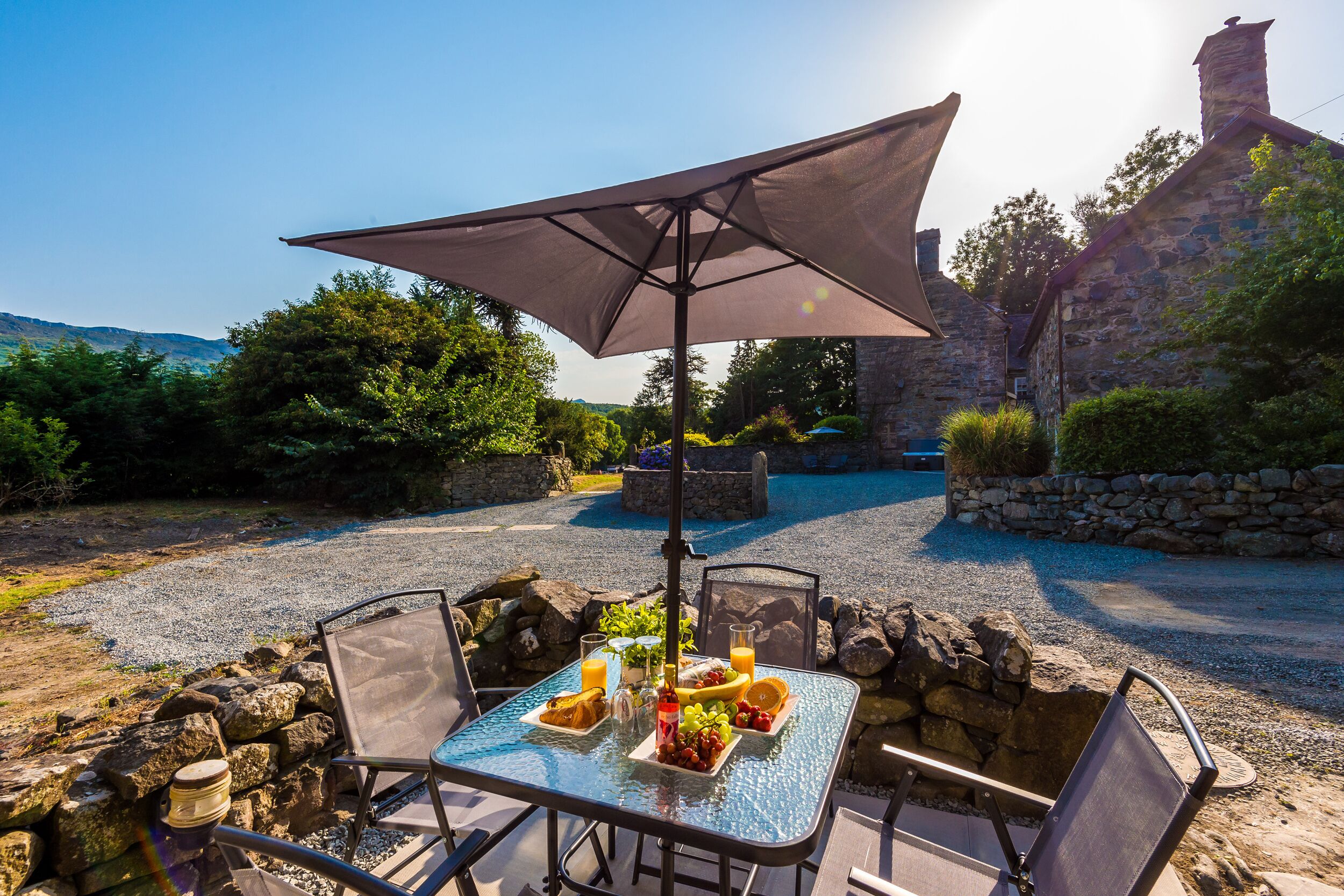 Cottage | Outdoor dining