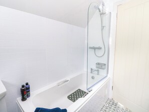 Shower - 3 Whin Bank (Oban)