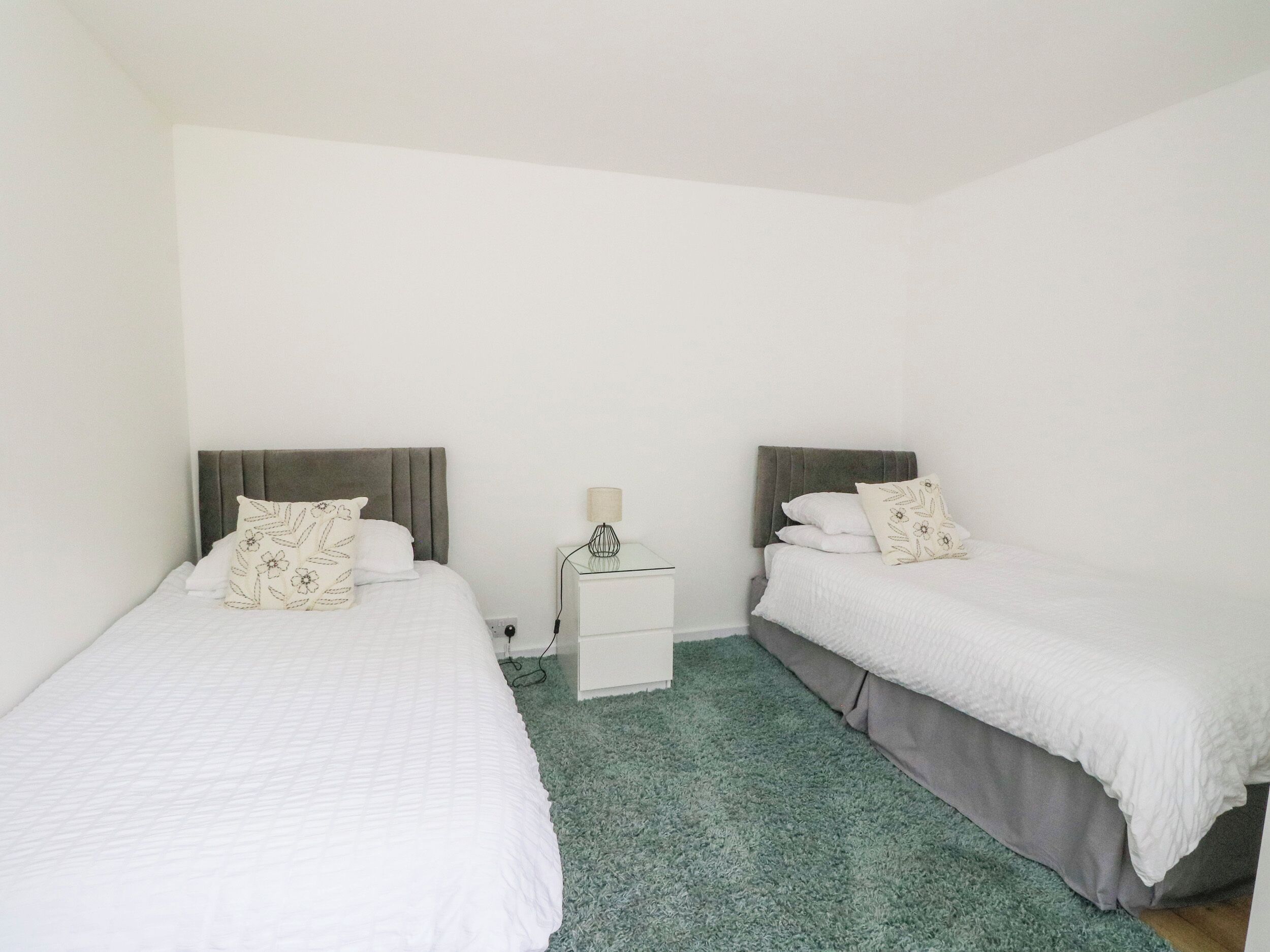 3 bedrooms, individually decorated, individually furnished, free WiFi