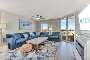 Smart TV, DVD player