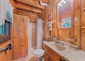 Shower, towels - 2 BR  2 BA Cabin, Private, Close to Town, Covered Porch, Views, Gravel Access (Maggie Valley)