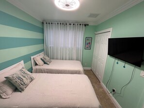 2 habitaciones, tabla de planchar con plancha y wifi gratis 