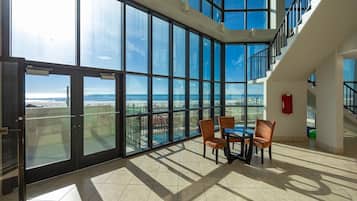 Condo, 2 Bedrooms | Interior