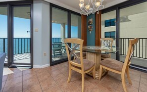 Condo, 3 Bedrooms | Dining